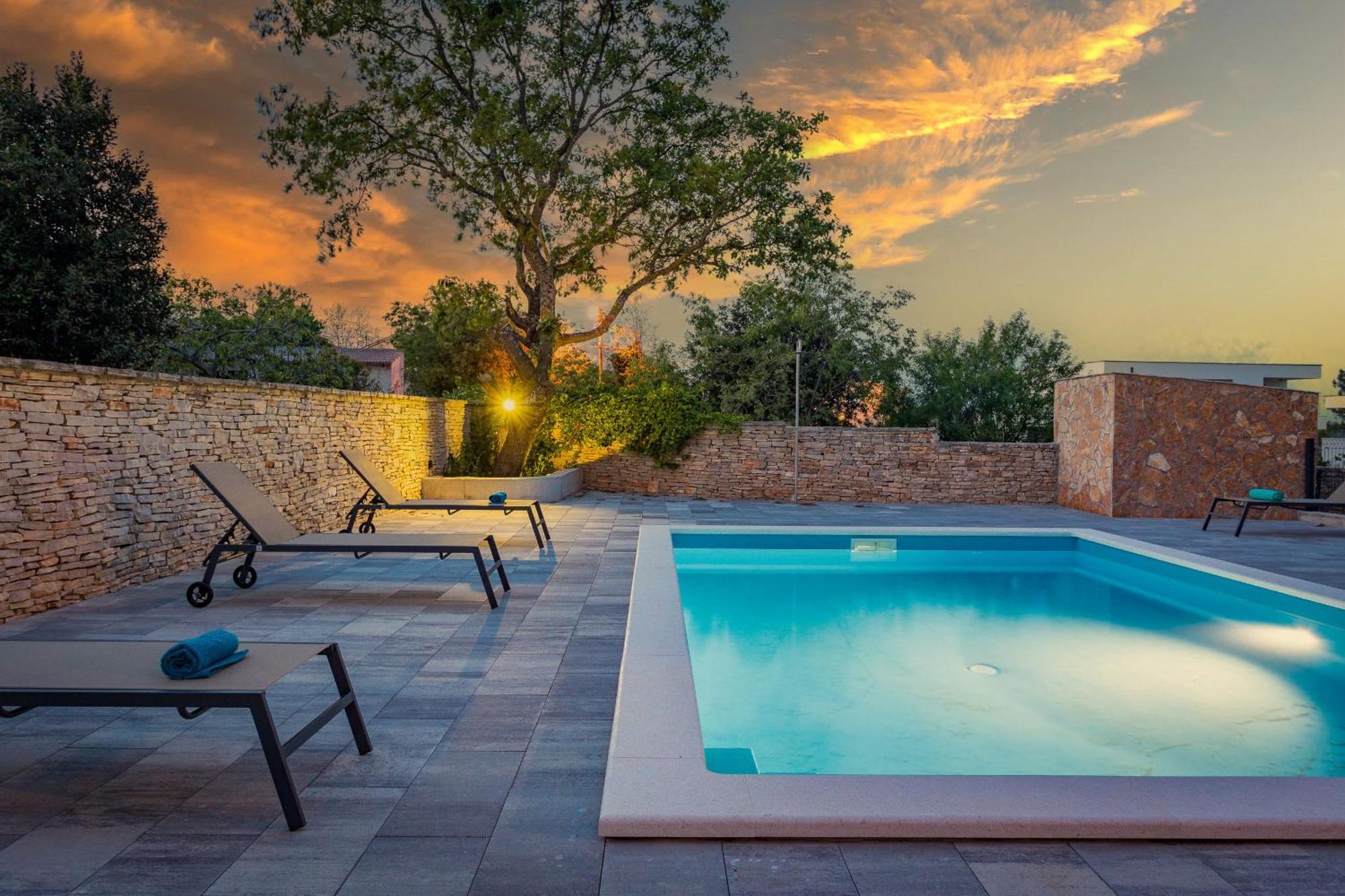 Apartments Cesare With Shared Pool Ližnjan Zewnętrze zdjęcie
