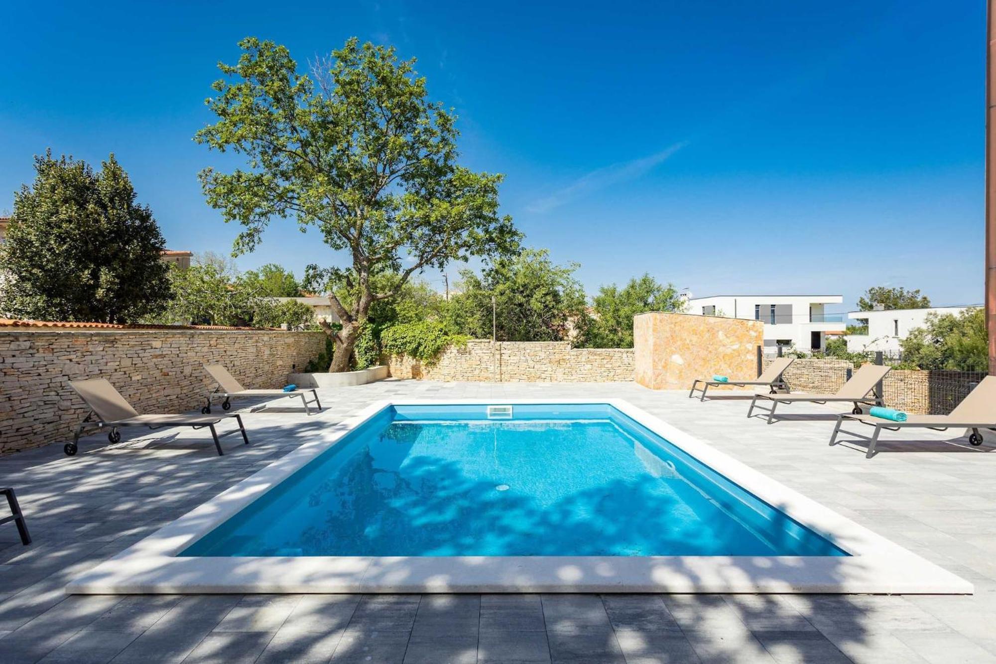 Apartments Cesare With Shared Pool Ližnjan Zewnętrze zdjęcie