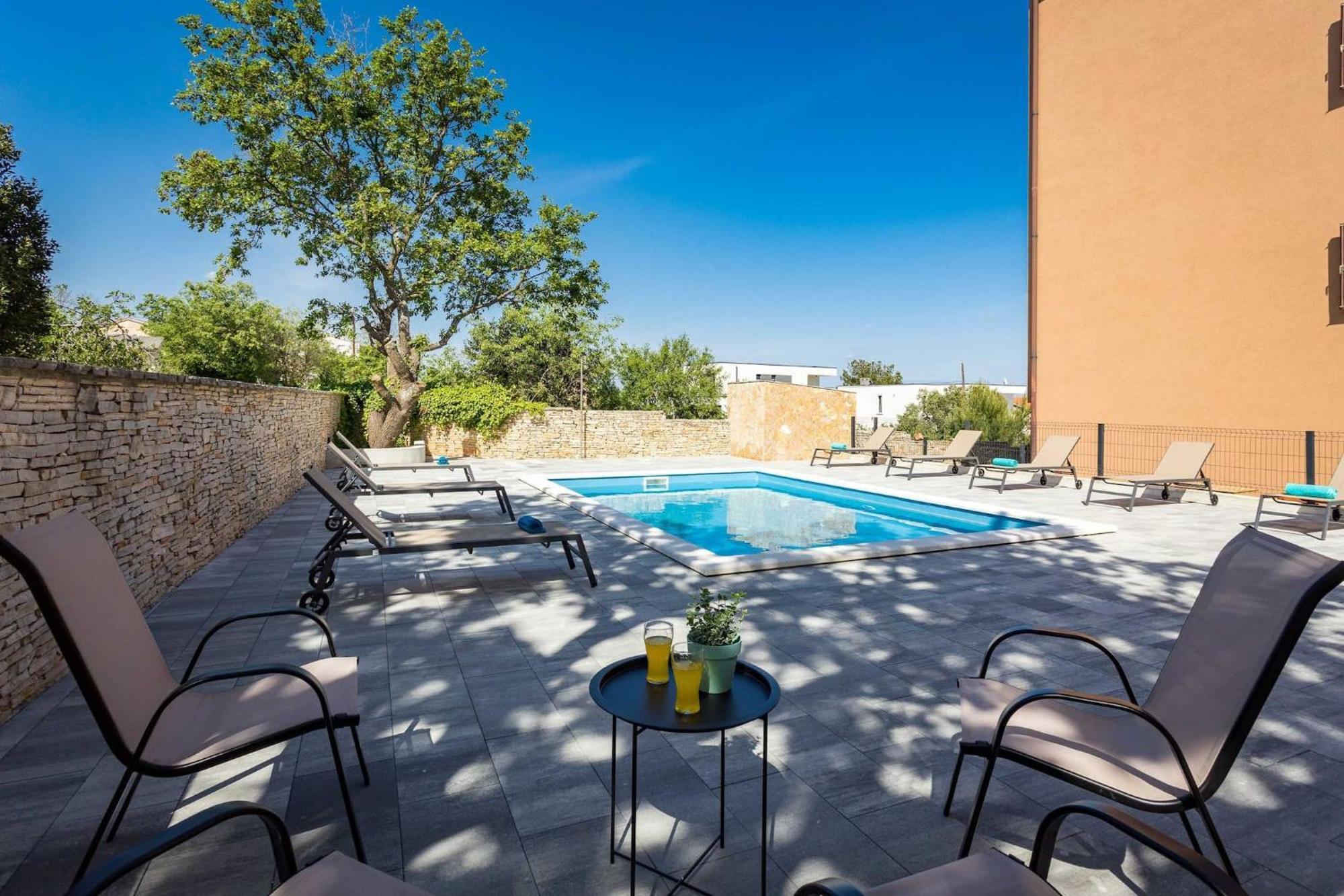 Apartments Cesare With Shared Pool Ližnjan Zewnętrze zdjęcie