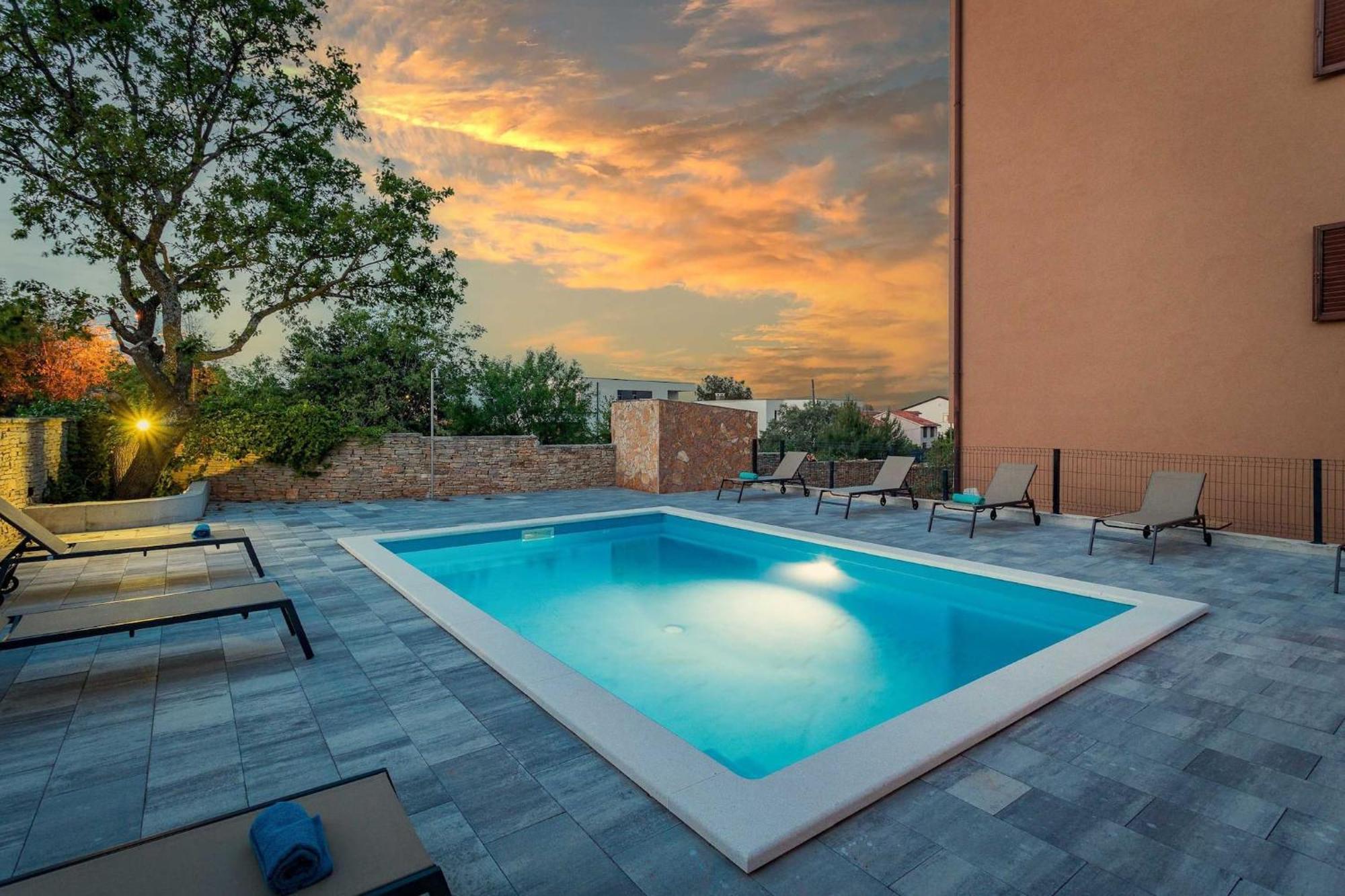 Apartments Cesare With Shared Pool Ližnjan Zewnętrze zdjęcie